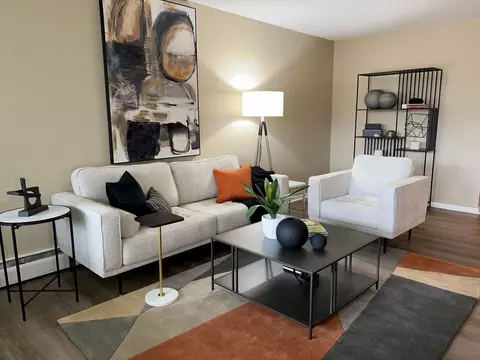 7449 Imperial Dr N, Brooklyn Park, MN 55443