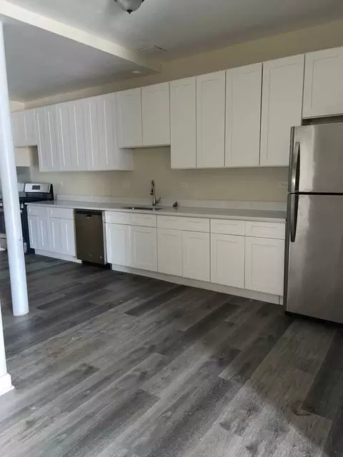 2900 N Laramie Ave, Chicago, IL 60641