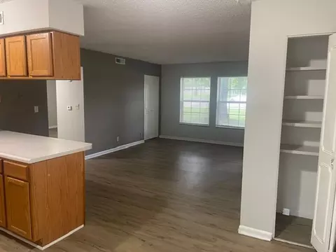 1320 Sangamon Dr, Belleville, IL 62221 photo 6