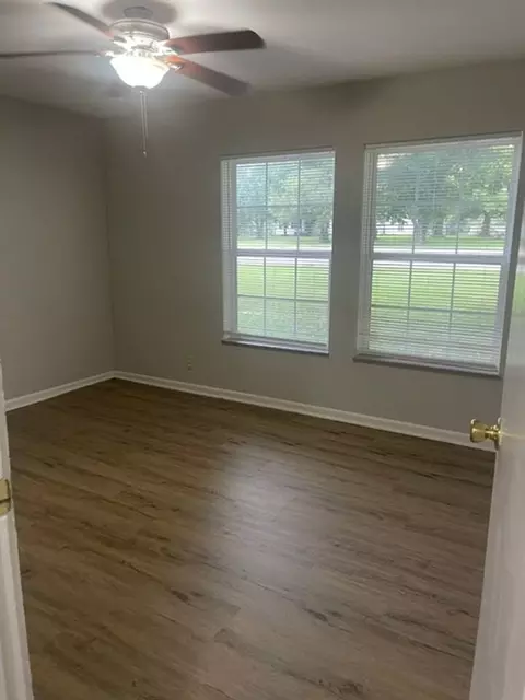 1320 Sangamon Dr, Belleville, IL 62221 photo 7