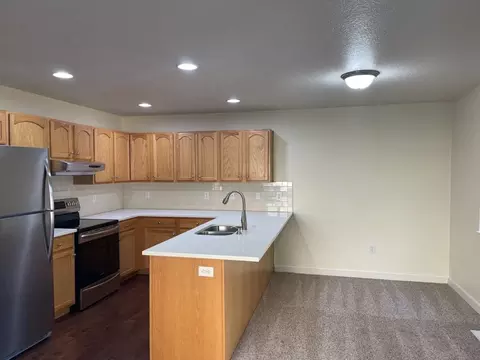 1411 SE Roberts Dr, Gresham, OR 97080 photo 8