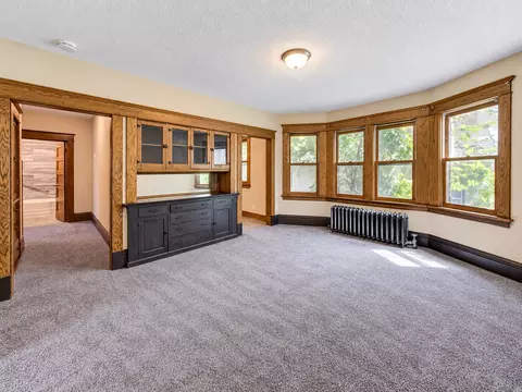 1727 Reaney Ave, Saint Paul, MN 55106