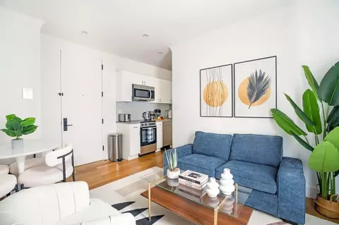 E 69th St, New York, NY 10021