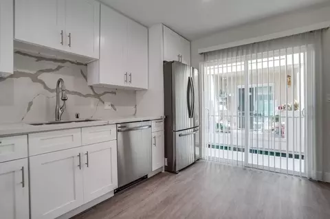437 441 W Queen St, Inglewood, CA 90301