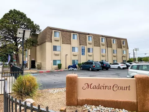 1001 Madeira Dr SE, Albuquerque, NM 87108