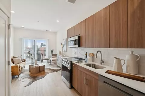 130 W Girard Ave, Philadelphia, PA 19123