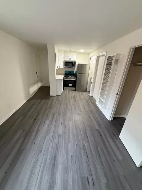 499 E Columbus St, Columbus, OH 43206 photo 6