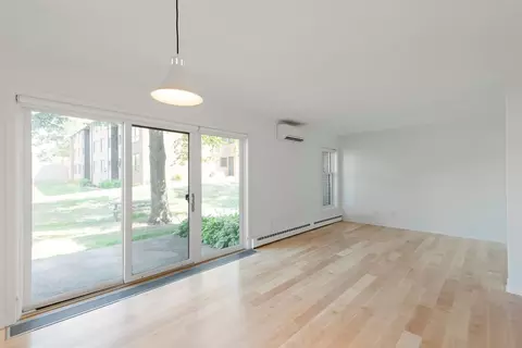 1568 Eustis St, Lauderdale, MN 55108