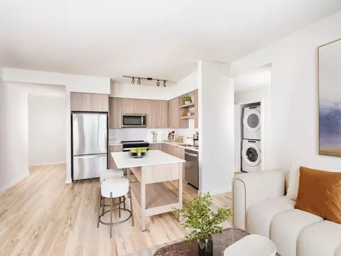 300 SW 2nd Ave, Miami, FL 33130 photo 25