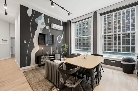 417 S Dearborn St, Chicago, IL 60605