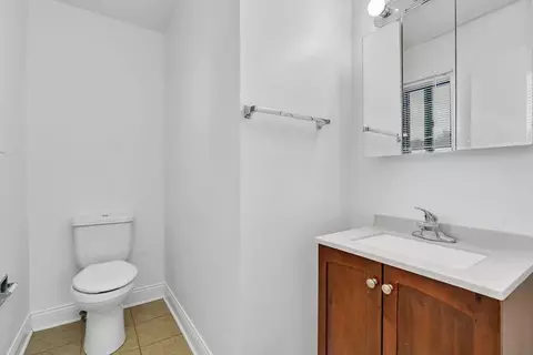 313 Hickory St, Mundelein, IL 60060