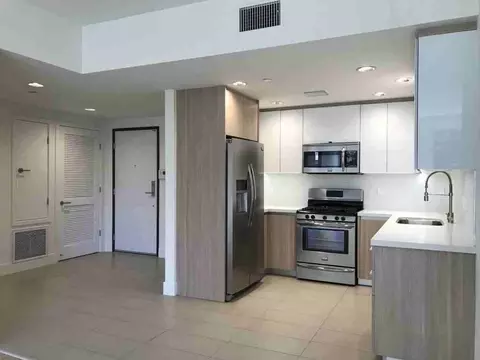 11715 Bellagio Rd, Los Angeles, CA 90049