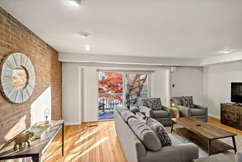 1503 Vermont Ave NW, Washington, DC 20005 photo 5