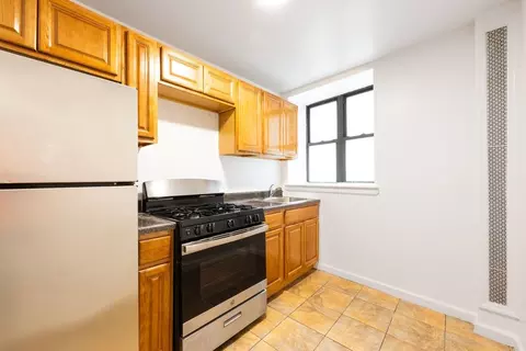 75 Wadsworth Ter, New York, NY 10040