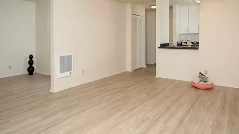 1080 Carolan Ave, Burlingame, CA 94010 photo 3