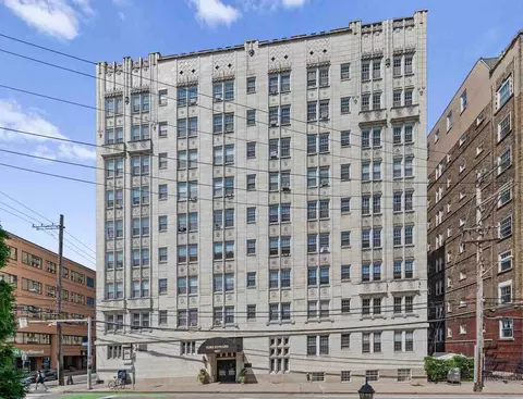 4601 Bayard St, Pittsburgh, PA 15213