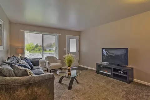 3902 Mayfield Ave NE, Grand Rapids, MI 49525 photo 17