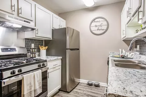 3902 Mayfield Ave NE, Grand Rapids, MI 49525 photo 9
