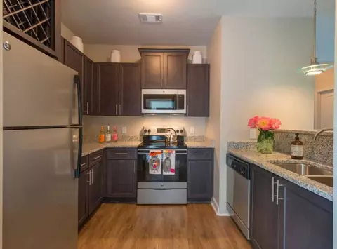 1700 Lakeshore Rdg, Birmingham, AL 35211