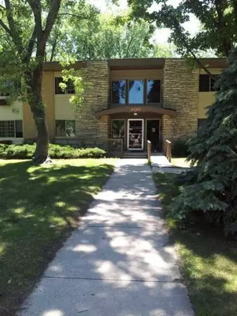 221 Huth St, Green Bay, WI 54302