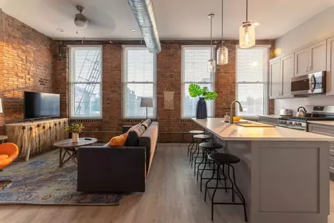1906 Elm St, Cincinnati, OH 45202