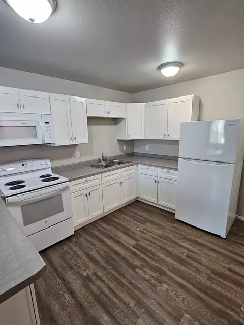 220 N Century Dr, Wautoma, WI 54982