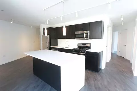 5105 S Harper Ave, Chicago, IL 60615