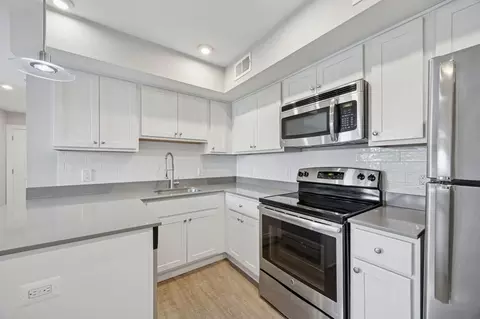 502 Gerhard St, Philadelphia, PA 19128