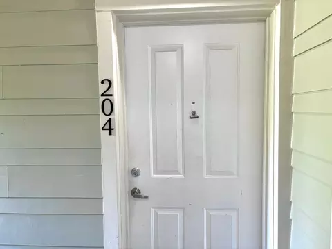 5811 SE Boise St, Portland, OR 97206