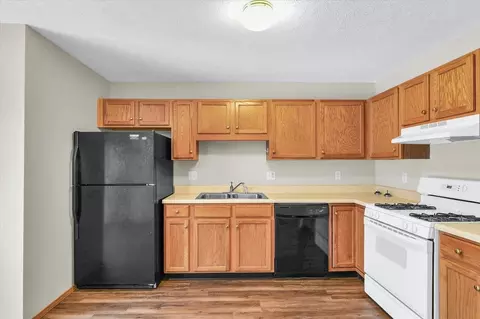 1027 Maple Hill Rd, Bloomington, IL 61705 photo 8