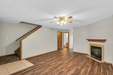 1027 Maple Hill Rd, Bloomington, IL 61705 photo 6