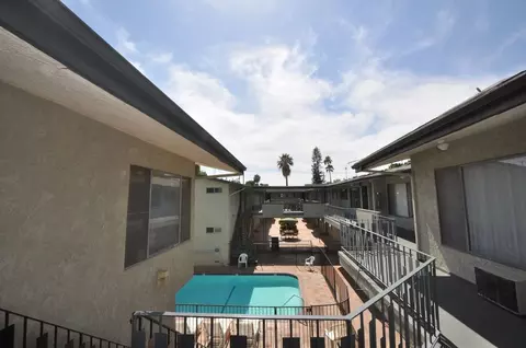 6464 Woodman Ave, Los Angeles, CA 91401