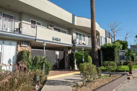 6464 Woodman Ave, Los Angeles, CA 91401