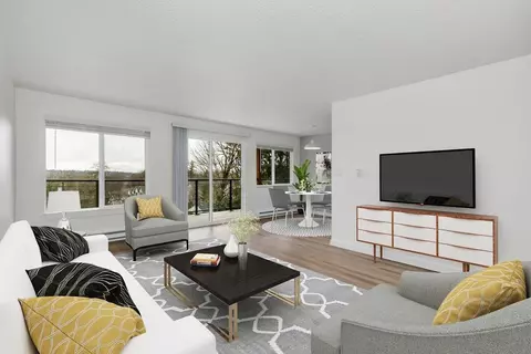 962 Sunset Blvd NE, Renton, WA 98056