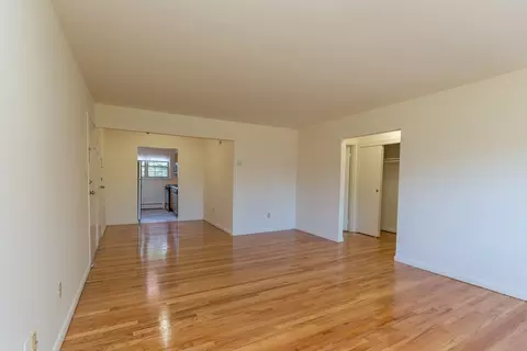 70 Berkshire Pl, Hackensack, NJ 07601 photo 7