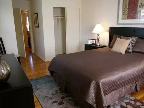 70 Berkshire Pl, Hackensack, NJ 07601 photo 2