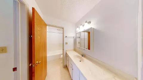2520 College Ave, Berkeley, CA 94704