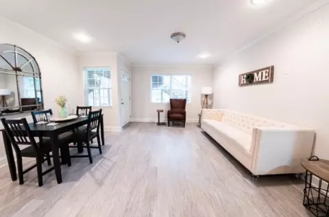 1090 Hollywood Rd NW, Atlanta, GA 30318