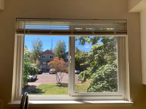 11102 SW 62nd Ave, Portland, OR 97219
