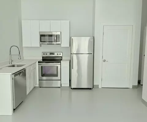 78 Middlesex St, Lowell, MA 01852