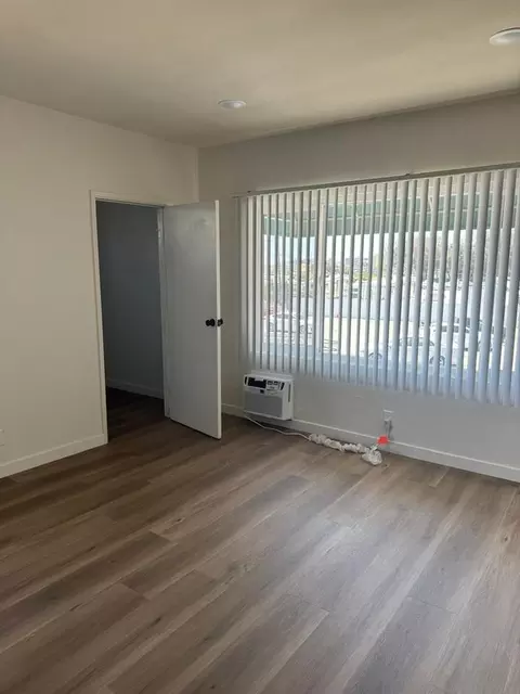 11207 S Prairie Ave, Inglewood, CA 90303