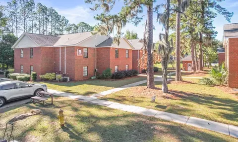 12220 Apache Ave, Savannah, GA 31419