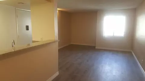 10523 Floralita Ave, Sunland, CA 91040