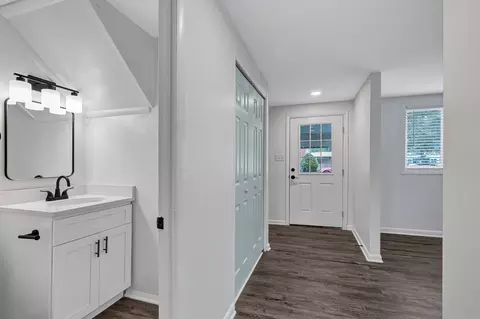 2109 Newton Rd, Hampton, VA 23663 photo 13