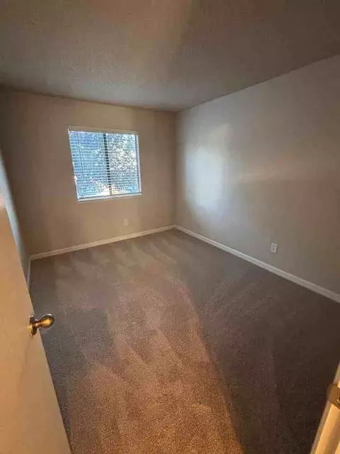 5915 Kenneth Ave, Carmichael, CA 95608 photo 9