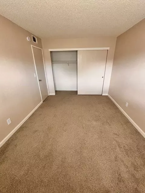 5915 Kenneth Ave, Carmichael, CA 95608 photo 13