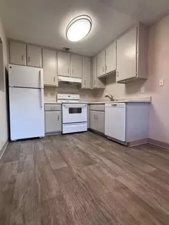 5915 Kenneth Ave, Carmichael, CA 95608