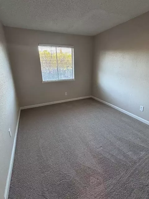 5915 Kenneth Ave, Carmichael, CA 95608 photo 5