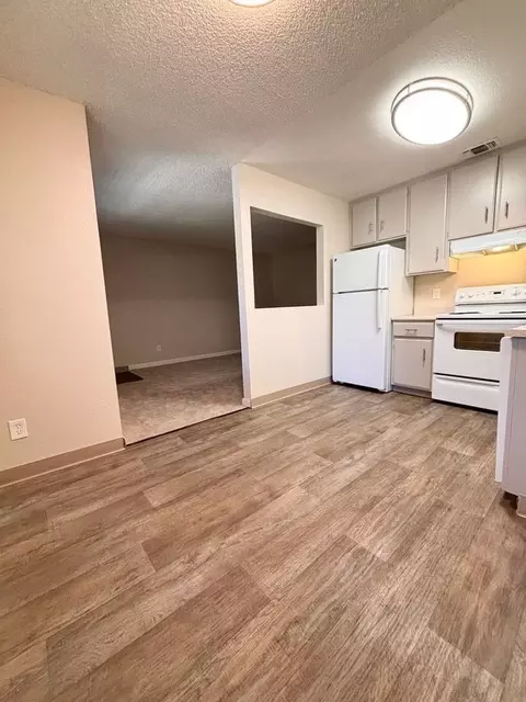 5915 Kenneth Ave, Carmichael, CA 95608 photo 1