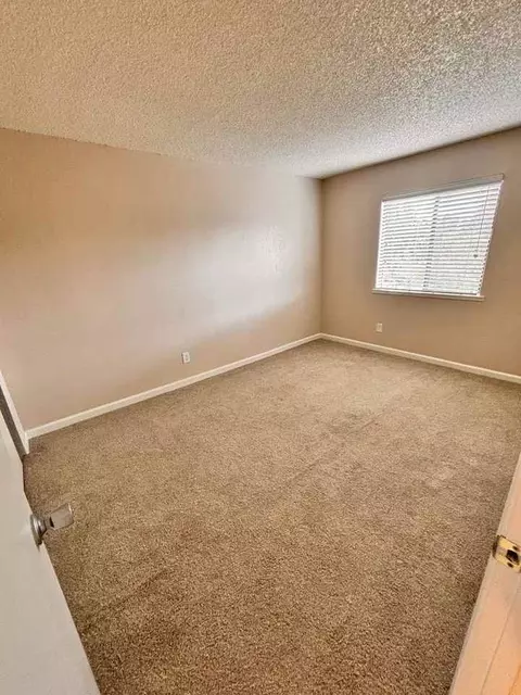 5915 Kenneth Ave, Carmichael, CA 95608 photo 12